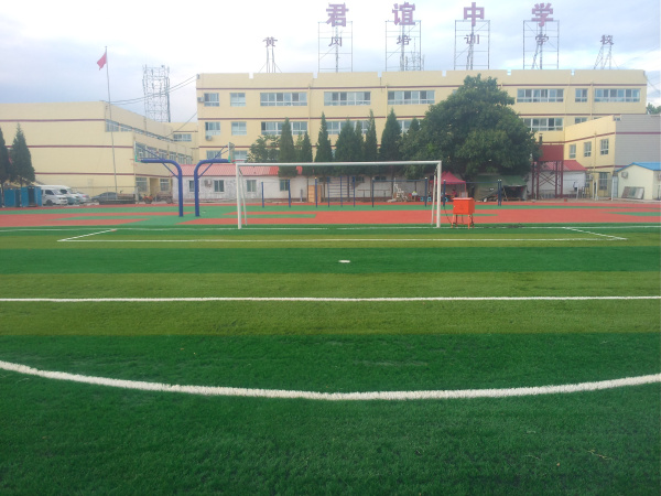 校園足球場地